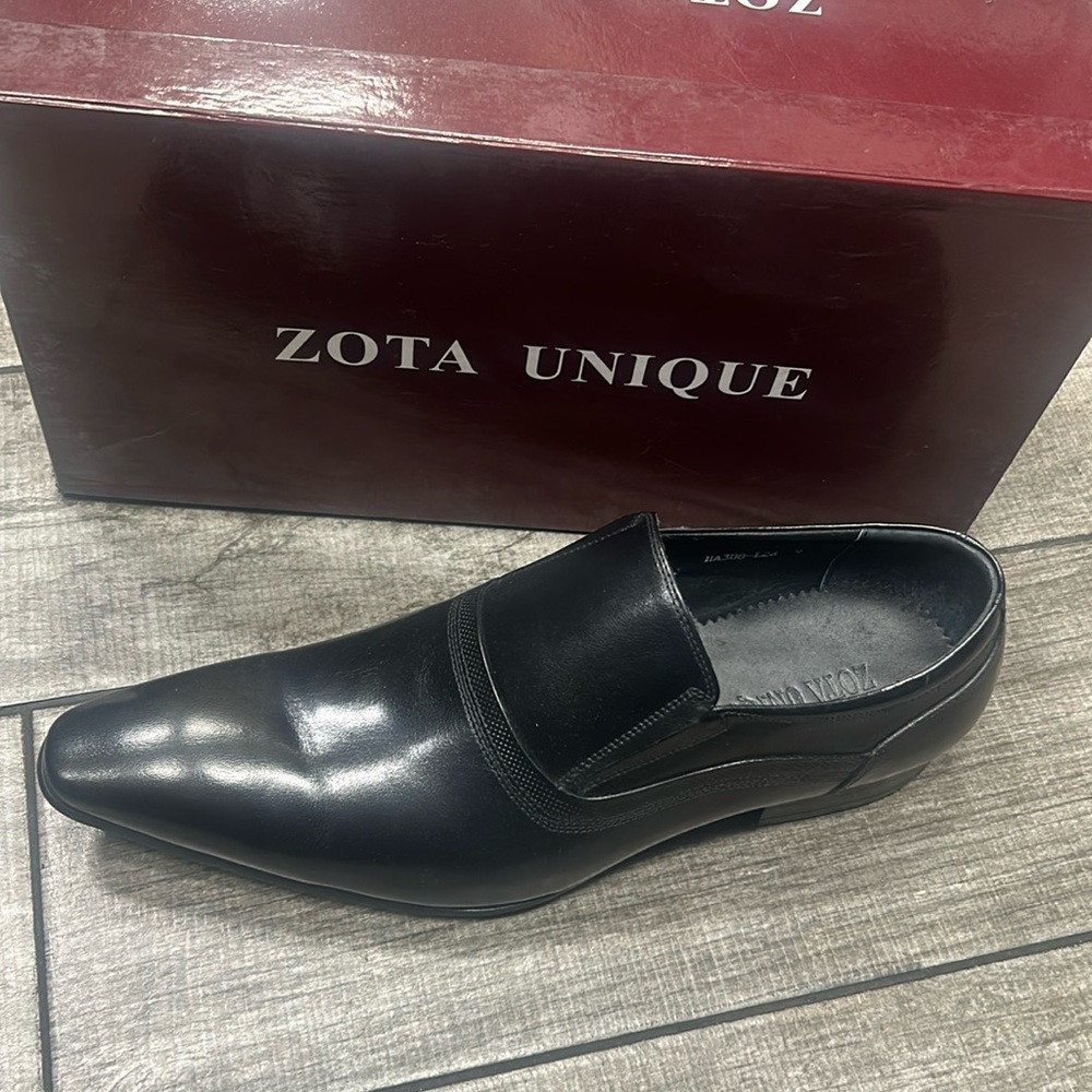 Zota Unique Black Leather Dress Shoe - NWT